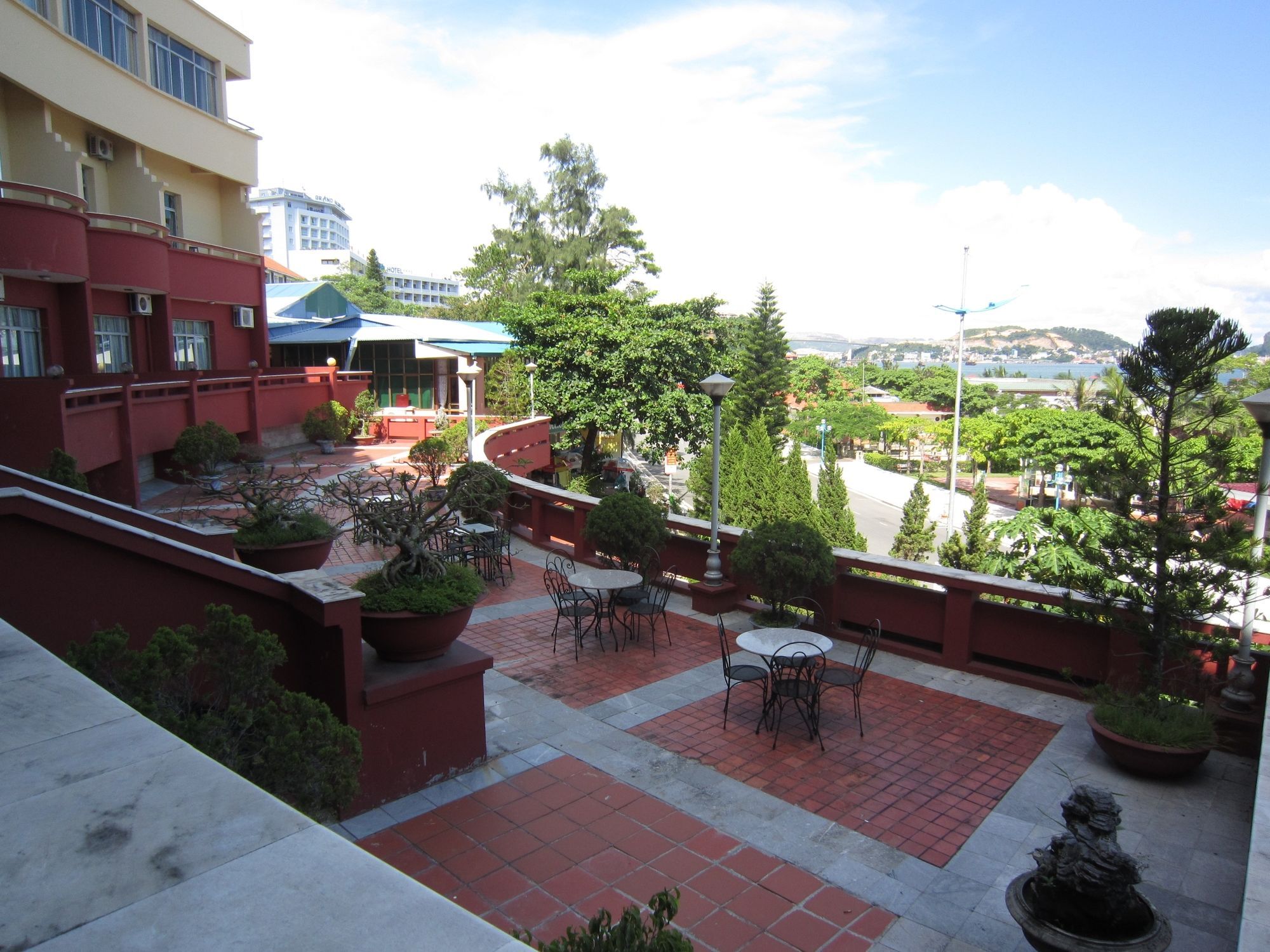 Ha Long Bay Hotel Екстер'єр фото